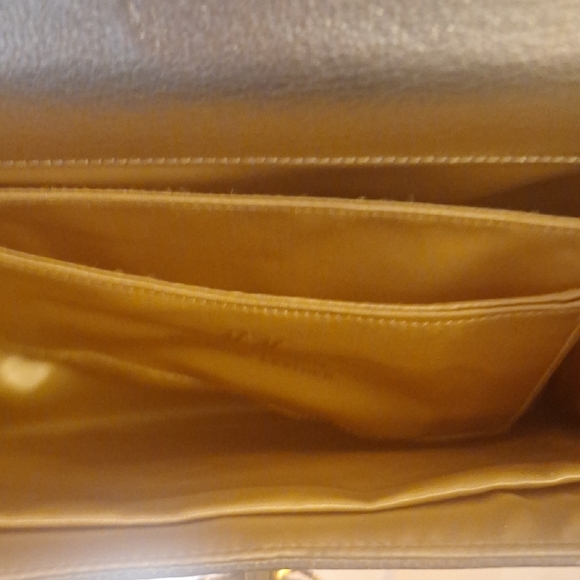 Genuine Leather Vintage 50,s Morris Moscowitz  Gold Satchel with Bee Accent - Picture 5 of 8